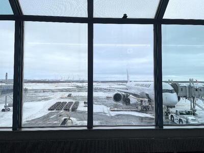 千歳国際空港　雪景色